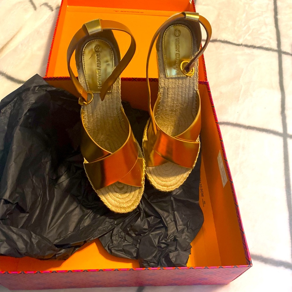 Tory Burch Selby  Old Gold Espadrilles almost new